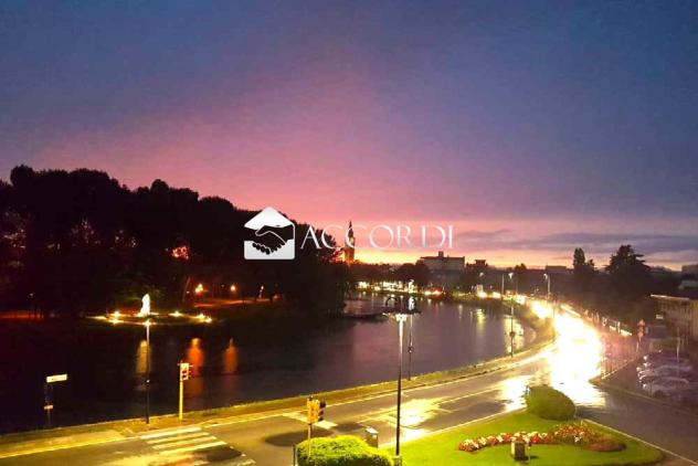 RIFERIMENTO GI19 - NUOVISSIMO ATTICO CON DUE GRANDI E FAVOLOSI TERRAZZI - Foto 4