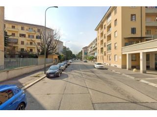 TRILOCALE RISTRUTTURATO E ARREDATO VIA G. DINA