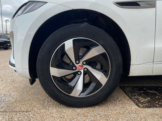Jaguar F-Pace F-Pace 2.0 D 163 CV AWD aut. SE - Foto 9
