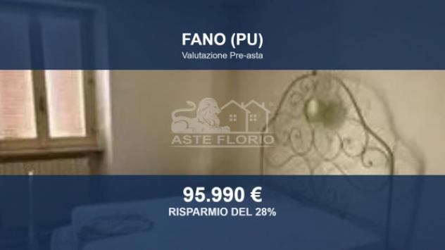 Immobile in asta di 81 m², box auto in vendita a Fano