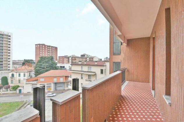 Appartamento di 235 m² con 5 locali e box auto in vendita a Seregno - Foto 10