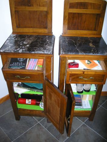 Vendo Comodini Antichi con marmo, - Foto 2