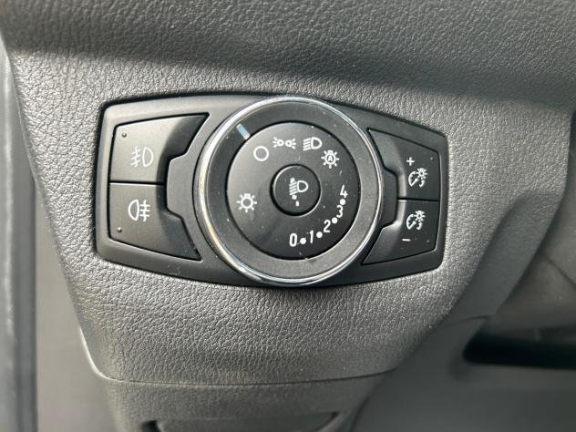 Ford Tourneo Courier 1.5 TDCI 75 CV Titanium - Foto 8
