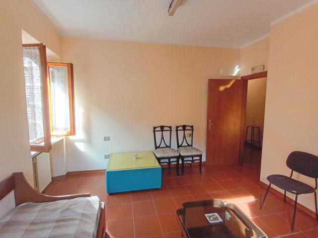 PALAZZO di 15 vani e di 300 mq (GAMBASSI TERME) rif. G 30 - Foto 4