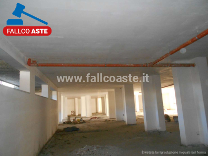 Tribunale di Salerno - RG 260/2022 Locale commerciale in asta