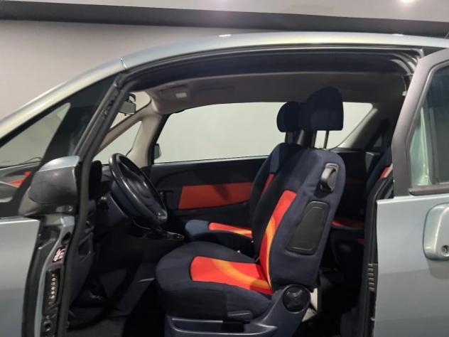 PEUGEOT 1007 1.4 HDi Sporty rif. 23631259 - Foto 8