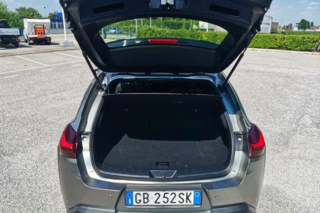LEXUS UX Full Electric UX Hybrid 4WD Business rif. 23918310 - Foto 4