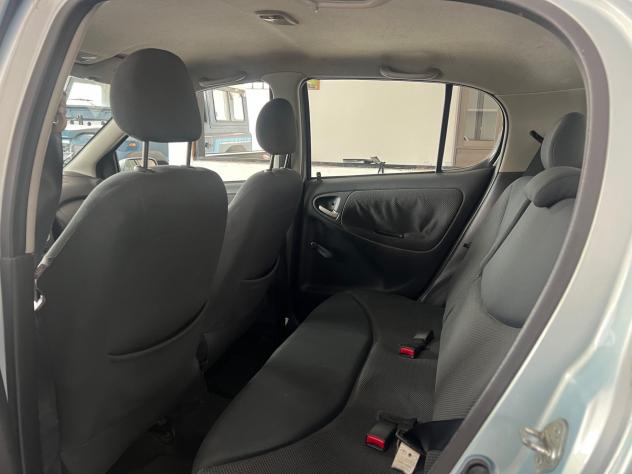 Toyota Yaris 1.0i 16V cat 5 porte Sol - Foto 9