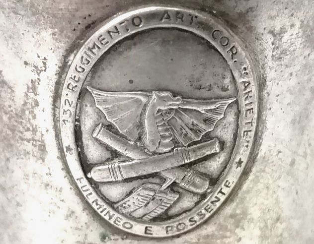 RARO PORTA-FIAMMIFERI MILITARE DA TAVOLO IN ARGENTO 800. - Foto 2