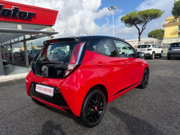 Toyota Aygo Aygo 5p 1.0 x-cool 70 CV, RETROCAMERA! - Foto 5