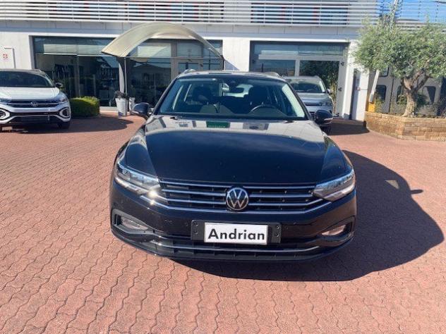 Volkswagen Passat Passat Variant 2.0 TDI SCR 122 CV EVO DSG Business - Foto 2