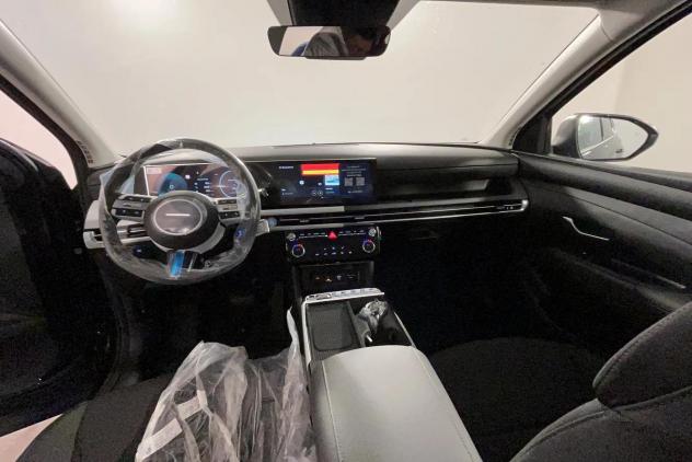 Hyundai Tucson Hybrid 1.6 HEV 2wd 239cv Business Auto - Foto 9