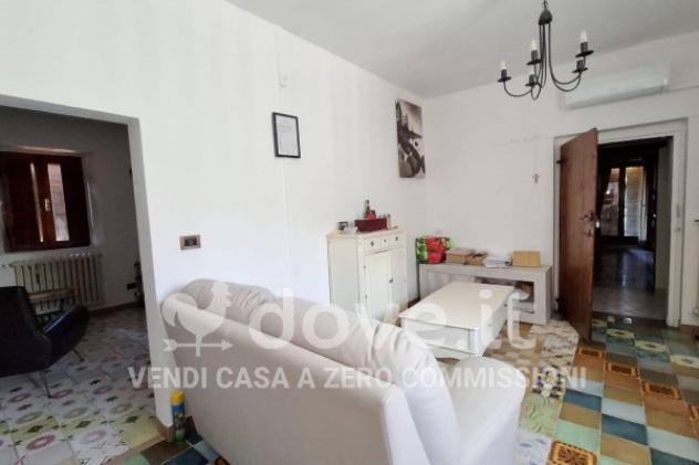Casa indipendente di 400 m² con più di 5 locali e box auto in vendita a Pesaro - Foto 18