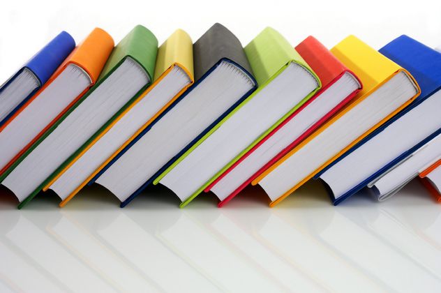 libri d'arte, narrativa ,fumetti e altro in ottime condizioni.