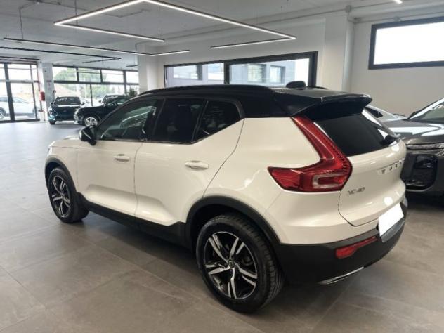 VOLVO XC40 2.0 D3 AWD 150 CV R-design Tetto rif. 24006891 - Foto 3
