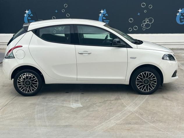 Lancia Ypsilon Ypsilon 1.0 FireFly 5 porte S&S Hybrid Platino - Foto 3