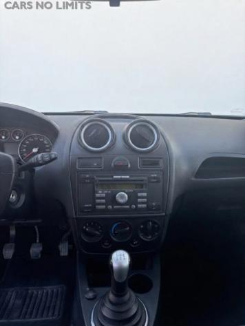 FORD Fiesta 1.4 TDCi 5p. Ghia rif. 24115741 - Foto 8