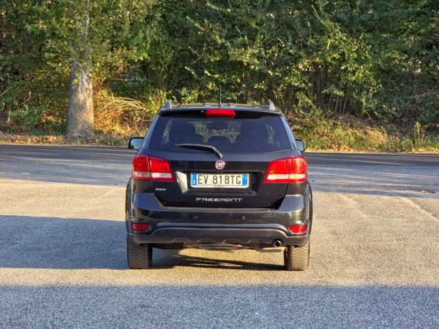 Fiat Freemont 2.0 Mjt 170 CV 4x4 aut. 7Posti Black Code E5B Automatico 2014 - Foto 5