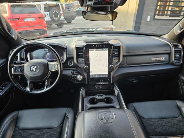 RAM 1500 5.7 V8 Crew Cab Sport Autocarro N1 rif. 23834682 - Foto 6