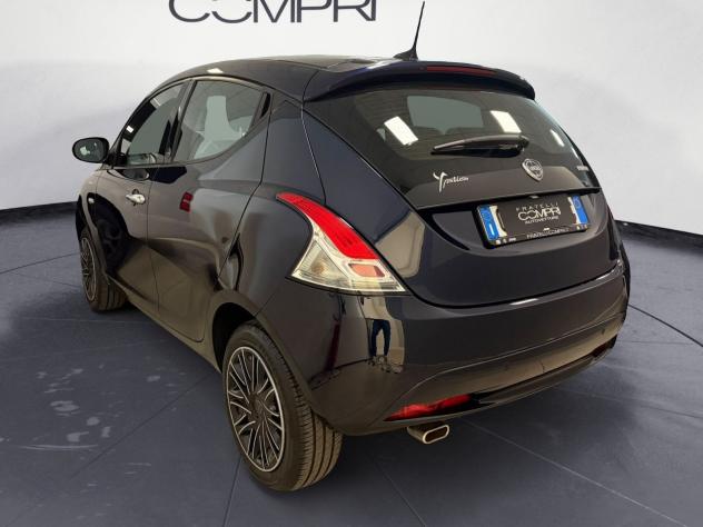 Lancia Ypsilon 1.0 FireFly 70cv S&S Hybrid GOLD - Foto 3