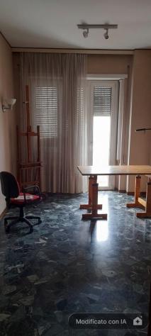 CENTRO - PIANO ALTO APPARTAMENTO DI AMPIA DIMENSIONE - Foto 18