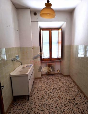 Orvieto centro - Appartamento da ristrutturare con giardino e locale rimessa - Foto 4