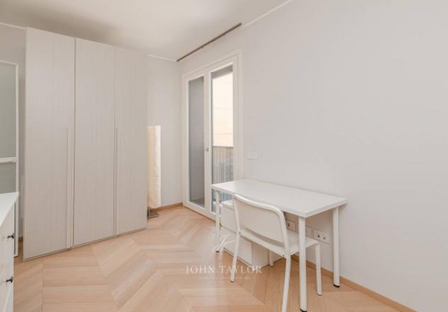 Appartamento di 90 m² con 5 locali e box auto in affitto a Milano - Foto 13