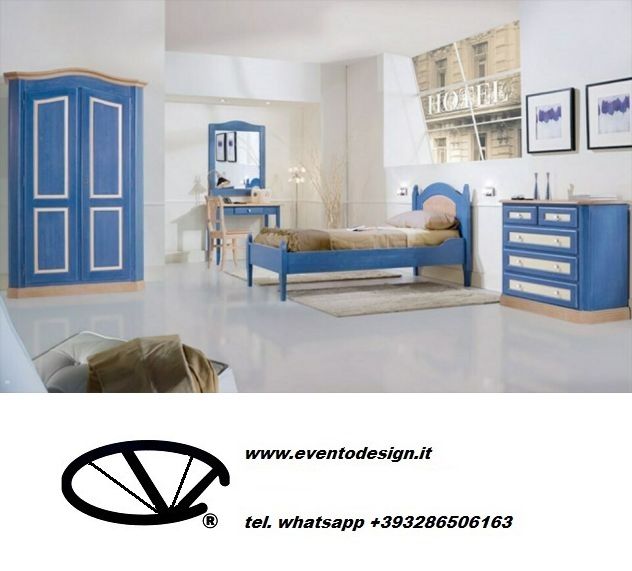 Camera da letto in legno di abete  Nuova. PER CASA, PER AGRITURISMO