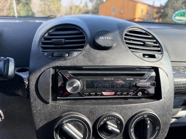 Volkswagen New Beetle 2.0 - Foto 10