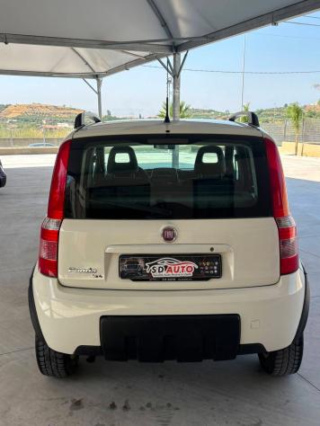 Fiat Panda 1.3 MJT 75cv 4x4 - Foto 2