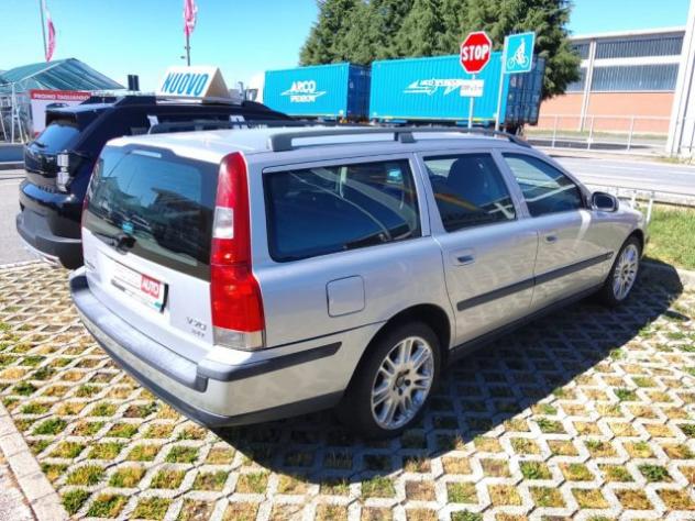 VOLVO V70 2.4i turbo 20V cat T Optima rif. 23885416 - Foto 2