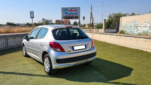 Peugeot 207 1.4 HDi 70 cv 2013 NEOPATENTATI - Foto 4
