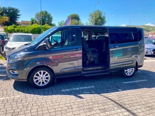 FORD Tourneo Custom 1ª s Tourneo Custom 320 2.0 EcoBlue 170CV aut. PL Titanium - Foto 2