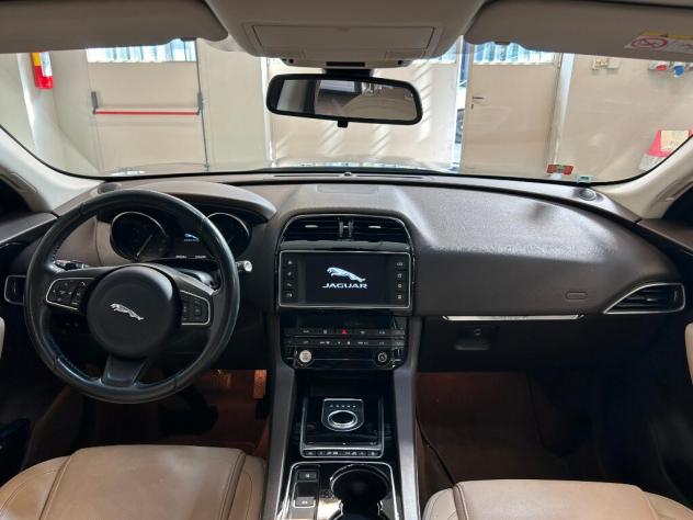 JAGUAR F-Pace (X761) F-Pace 2.0 D 180 CV AWD aut. Portfolio - Foto 7