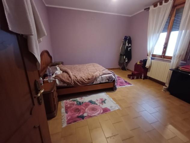 Casa indipendente di 110 m² con 4 locali e box auto in vendita a Mirandola - Foto 9