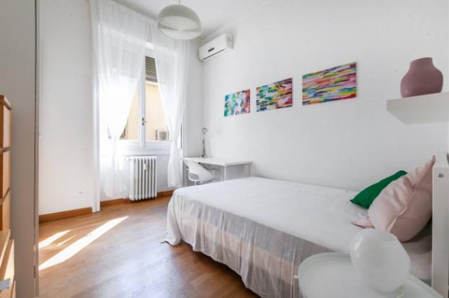 Appartamento di 12 m² con più di 5 locali in affitto a Milano