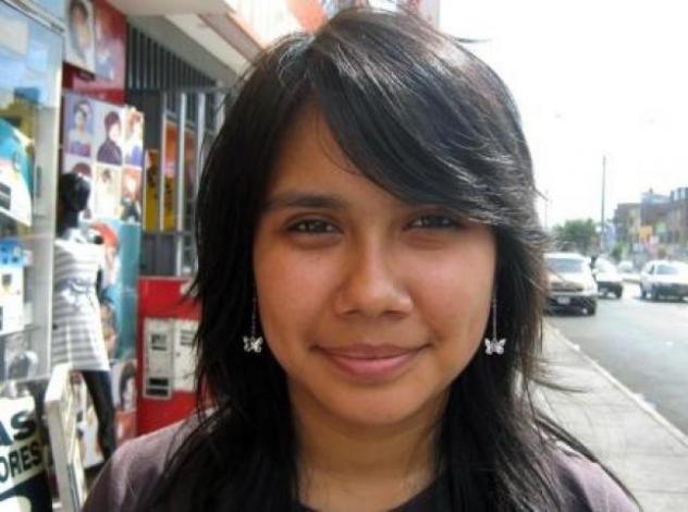 Latina26: alta 160cm, 49kg, cerco uomo vicino Tel: