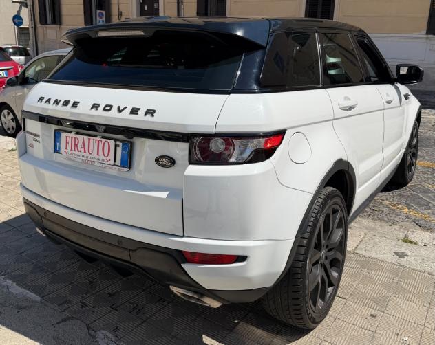 Land Rover Range Evoque 2.2 TD4 5p. Prestige - Foto 3