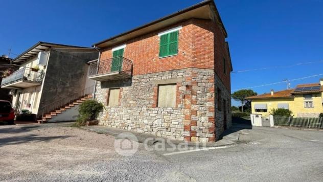 Porzione di casa 150 mq su 2 livelli in Vendita a Paciano