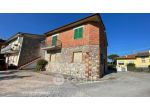 Porzione di casa 150 mq su 2 livelli in Vendita a Paciano