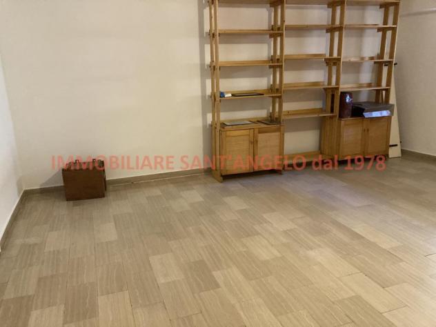 Via Atenea 123 ufficio in palazzo prestigioso con ascensore e portiere - Foto 2