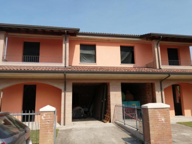 Villetta a schiera di 180 m² con 4 locali e box auto in vendita a San Possidonio