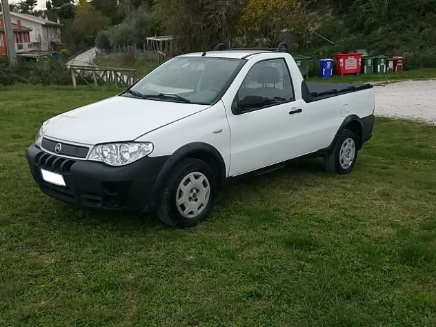 Fiat Strada 1.3 MJT Pickup Clima - Foto 2