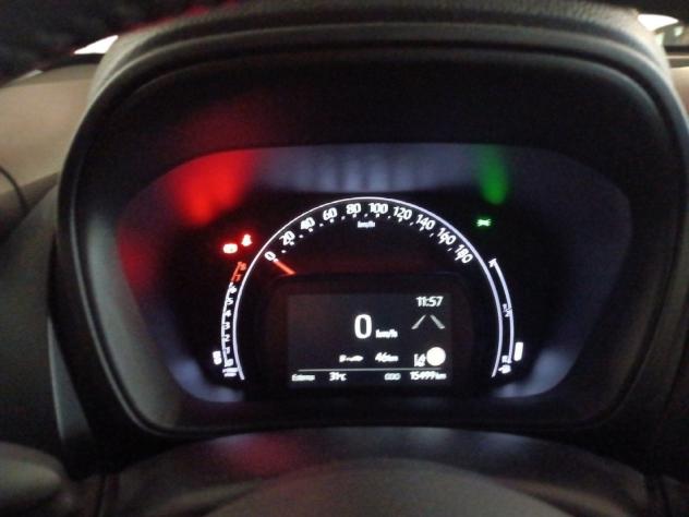 Toyota Aygo X 1.0B (72 CV) Active - Foto 9