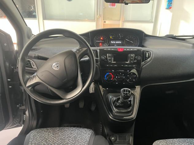 Lancia Ypsilon Ypsilon 1.0 firefly hybrid SILVER PLUS s&s 70cv - Foto 10