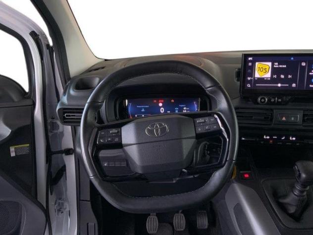 Toyota Proace City Verso 1.5D 130 CV S&S L2 Executive - Foto 9