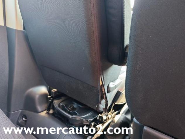RENAULT Trafic BluedCi 110CV PC-TN Equilibre rif. 23923367 - Foto 10