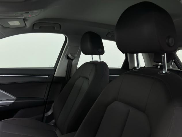 Audi Q3 2.0 35 TDI Business Advanced S Tronic - Foto 8