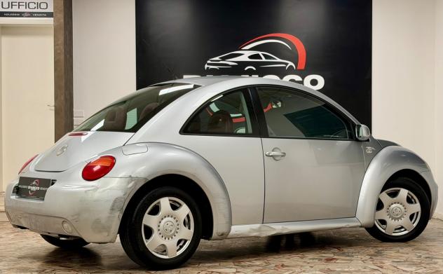 Volkswagen New Beetle - Foto 5