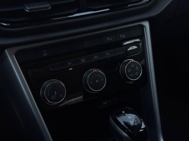 Volkswagen T-Roc I 2022 1.5 tsi Life dsg - Foto 3